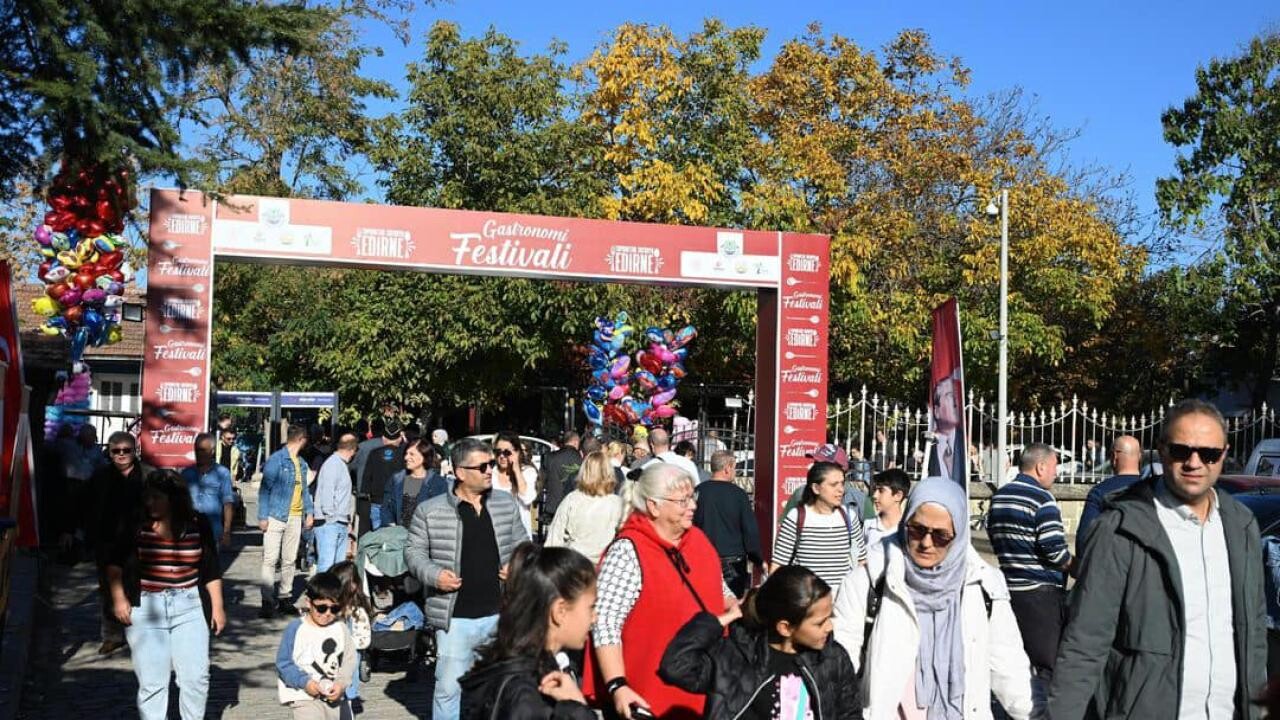 Edirne'deki gastronomi festivalini 28 bin kişi ziyaret etti