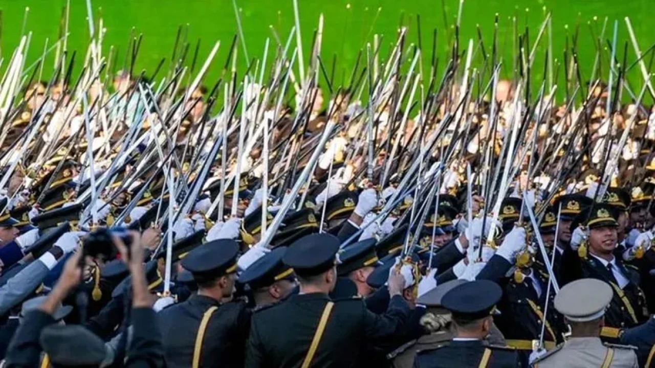 Disipline sevk edilen teğmenlerin avukatlarından çelişkili açıklama