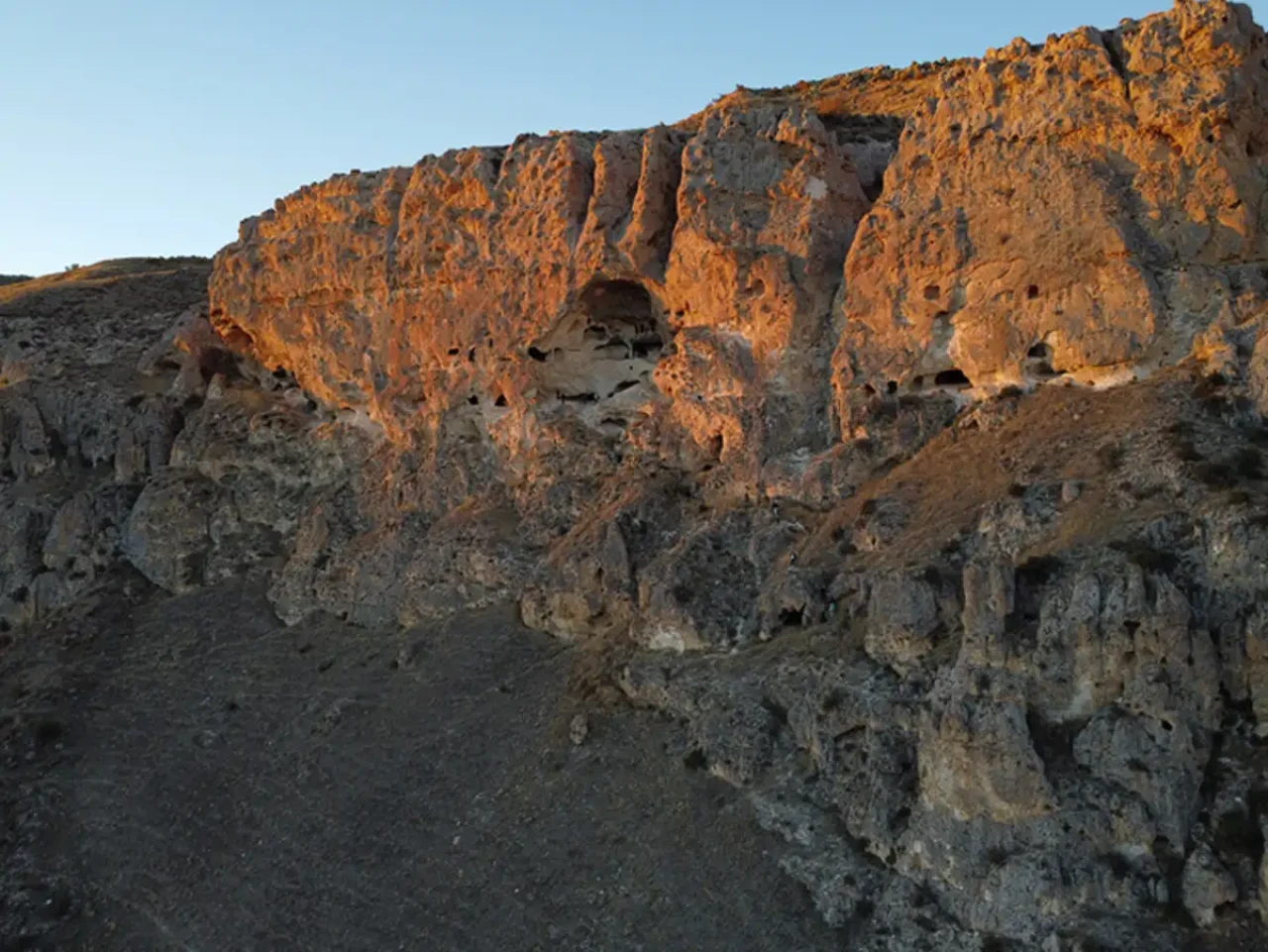 Erzurum'daki Kırk Pencereli Mağaraların Geçmişi Araştırılacak