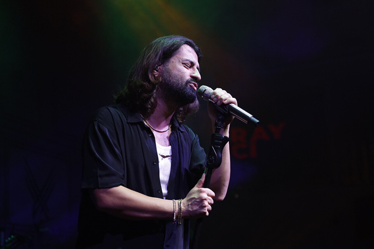 Koray Avcı'dan dünya turnesi ve yeni şarkı müjdesi