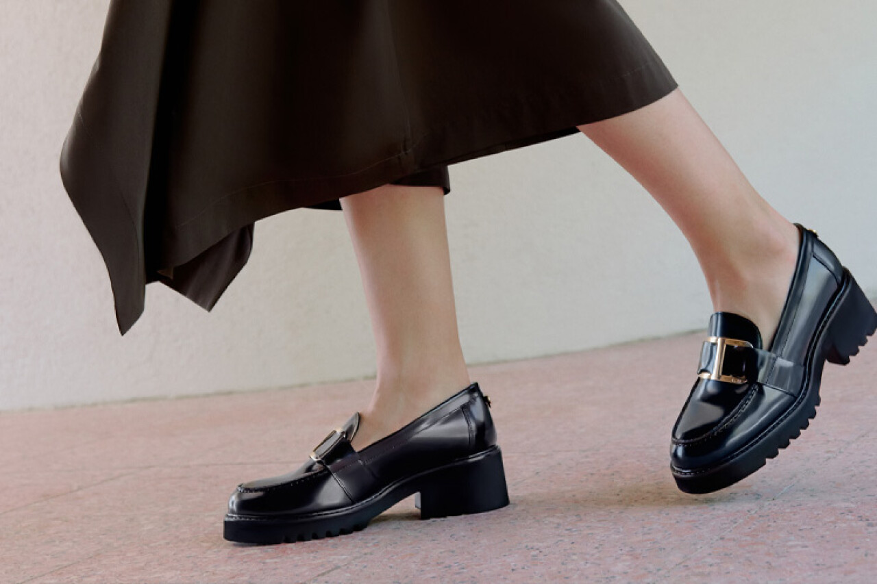 Ofis Görünümlerinde Loafer Şıklığı