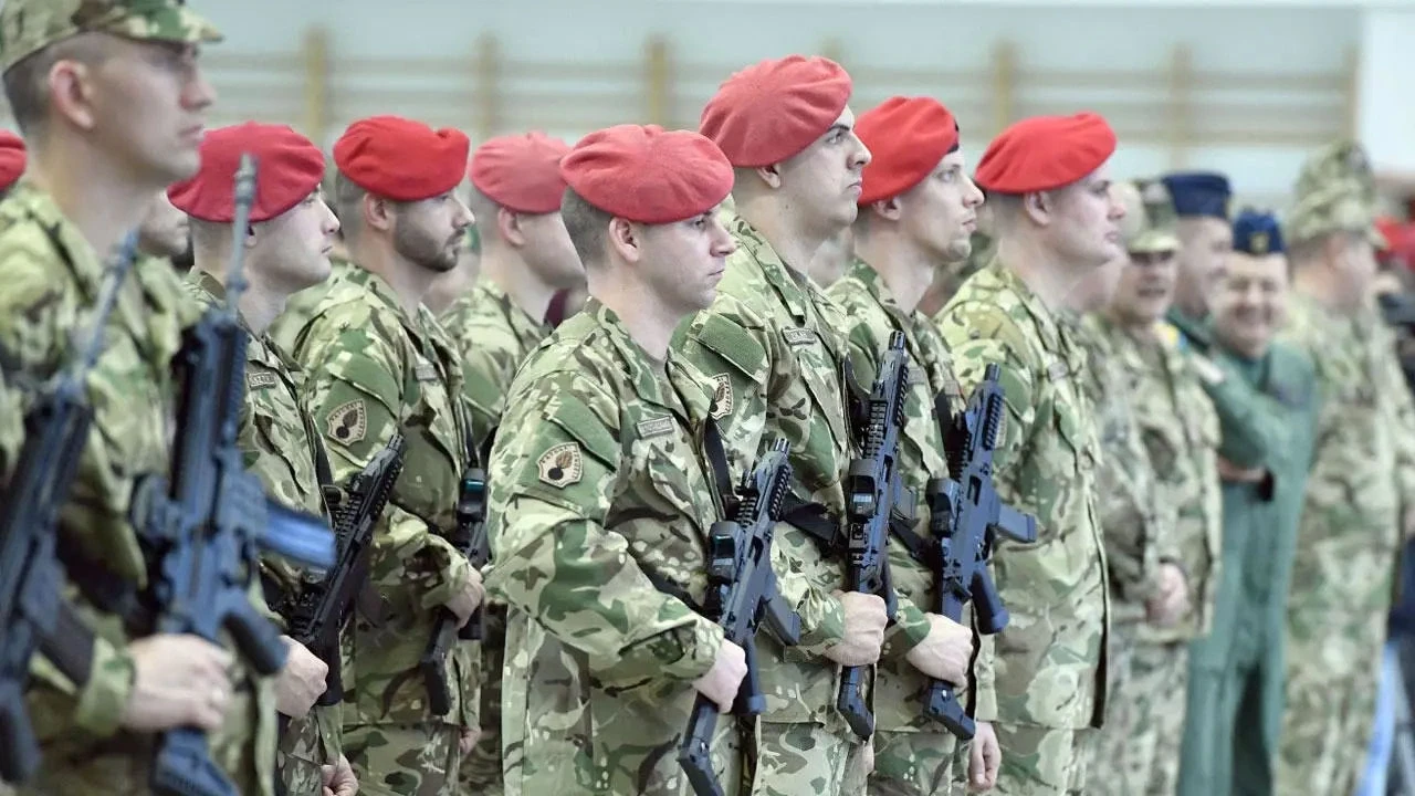 Macaristan ordusu Türkçe öğrenecek protokol imzalandı