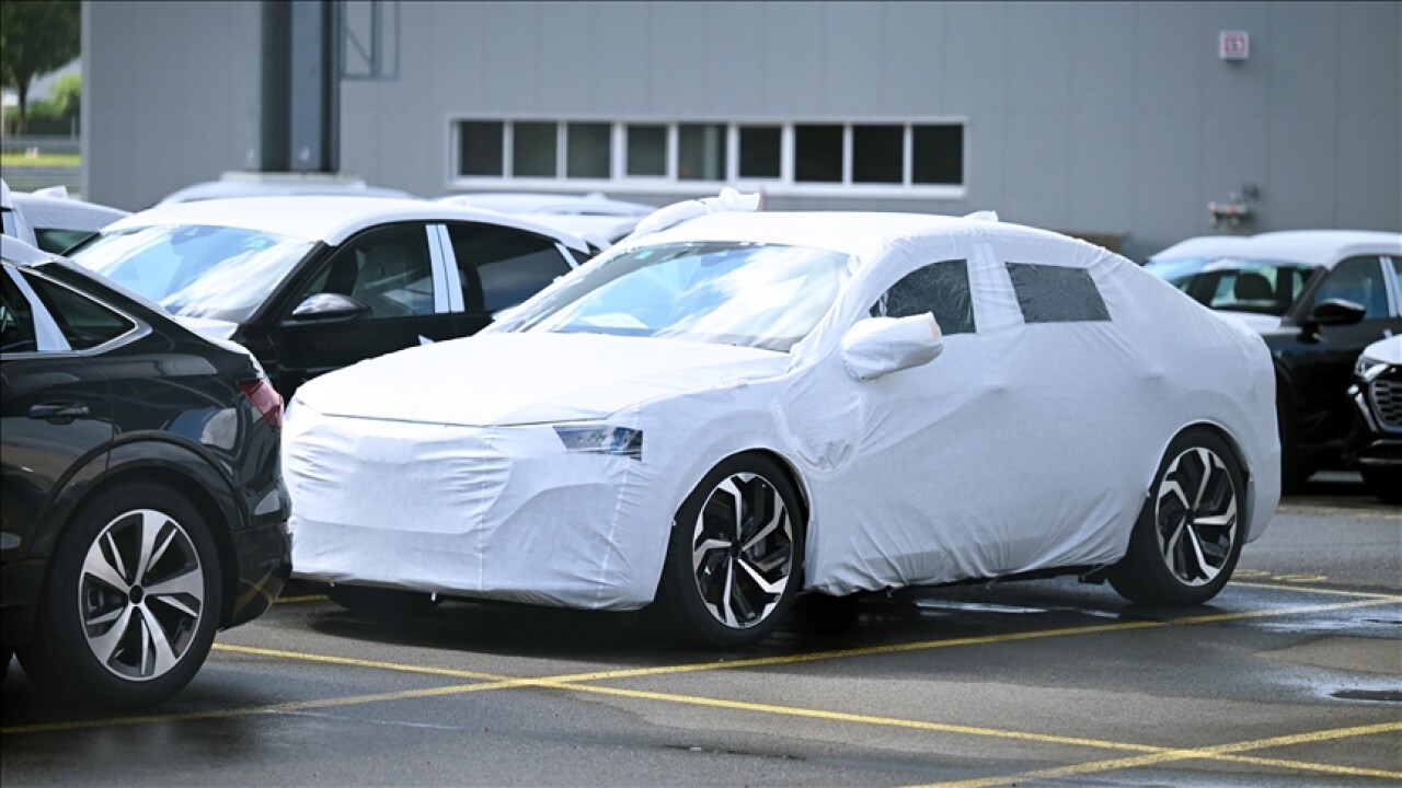 Otomobil ithalatında uygulanan ek mali yükümlülüğün kapsamı genişletildi