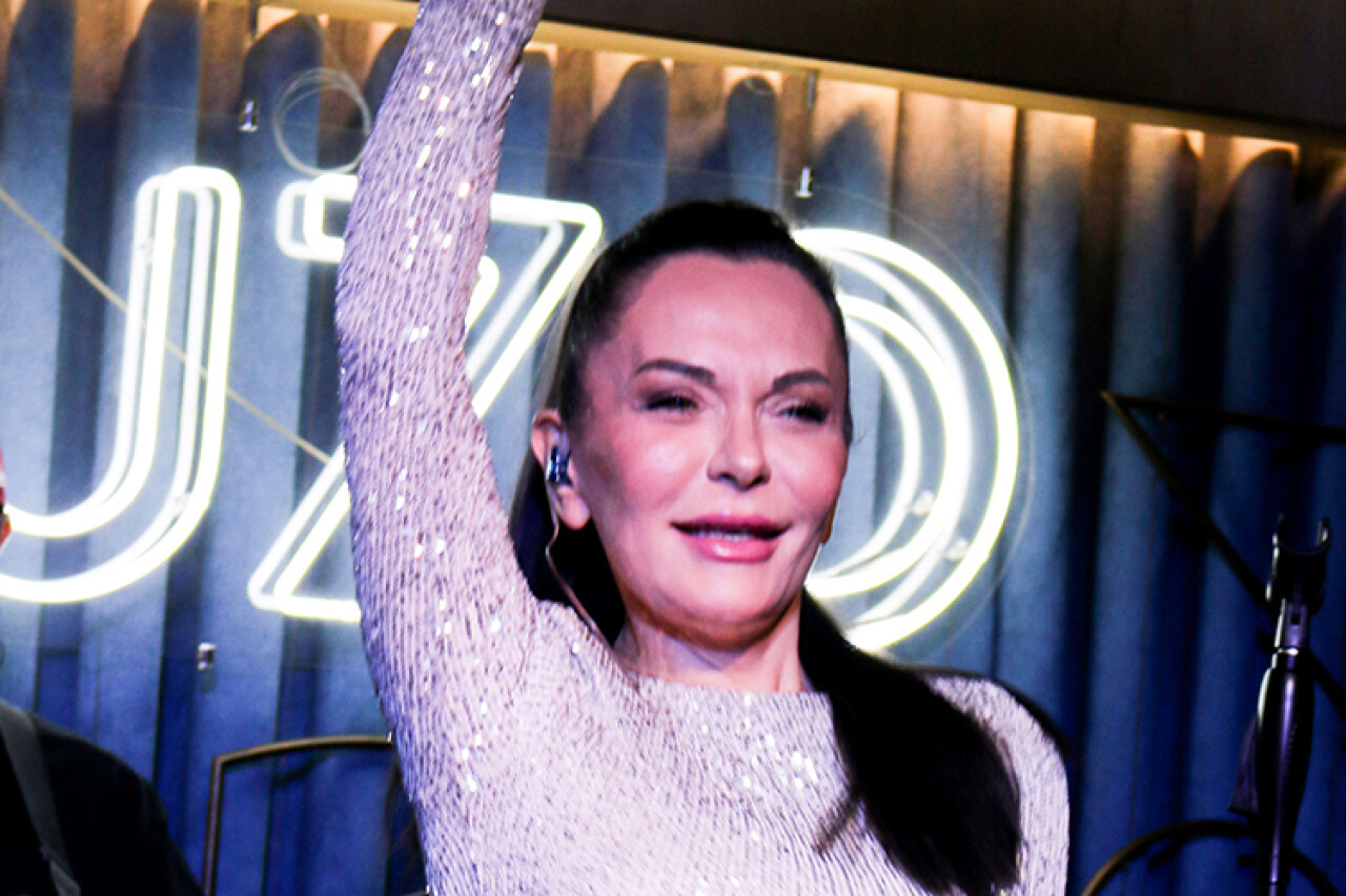 Sibel Alaş müzikseverlerle buluştu