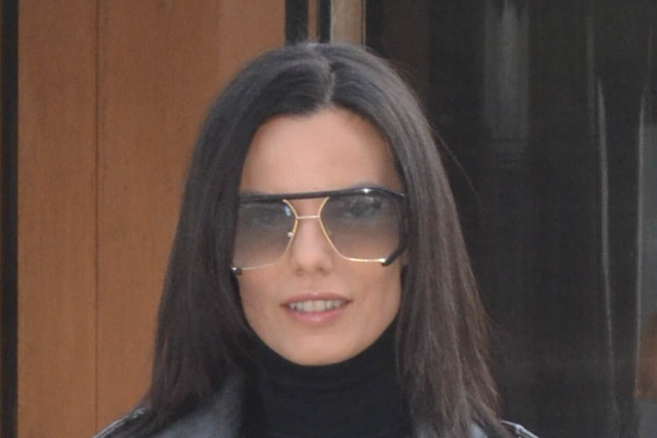 Simge Ünal: Asgari Ücrete Manken mi olur?