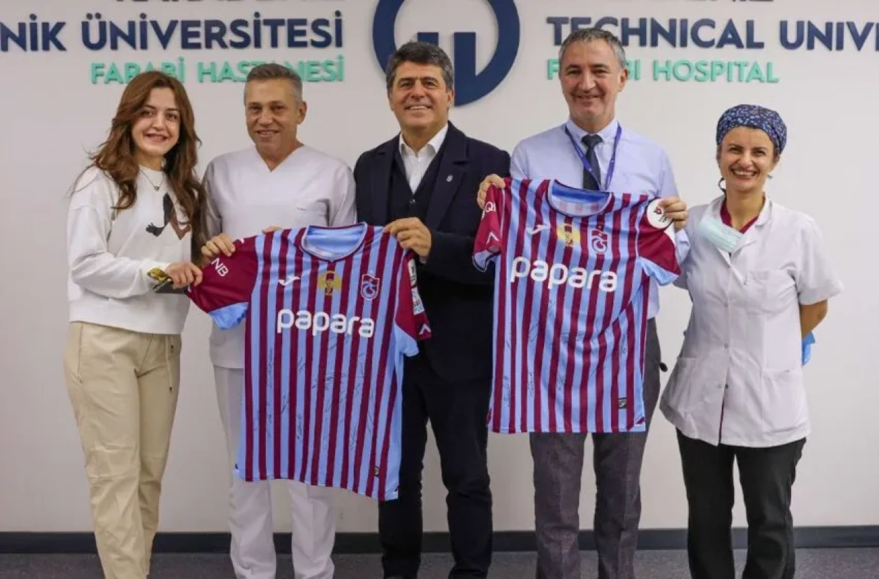 Trabzonspor Sağlık Kurulu Başkanı Ahmet Beşir, lösemili çocukları ziyaret etti