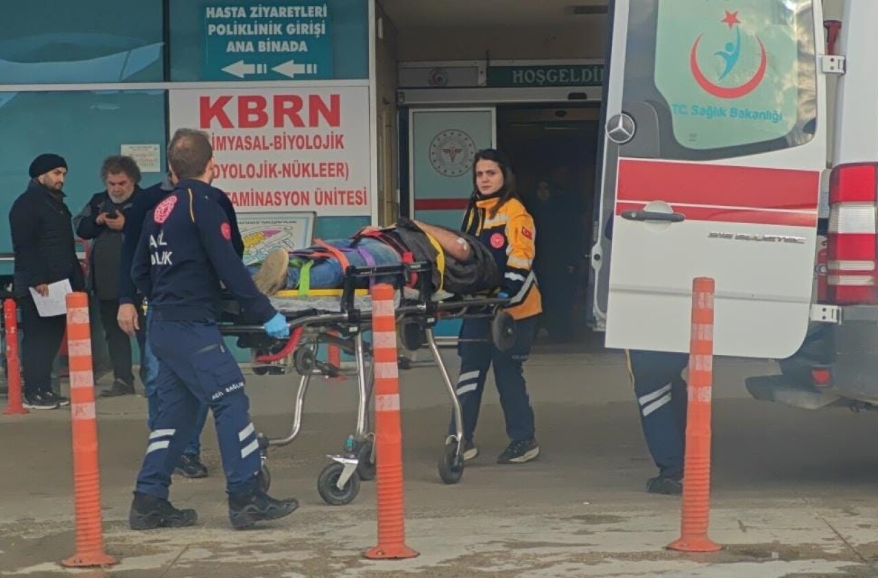 Bursa'da asansör boşluğuna düşen işçi ağır yaralandı