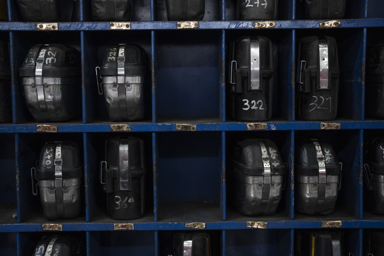 Yerin metrelerce altında kara elmas mesaisi