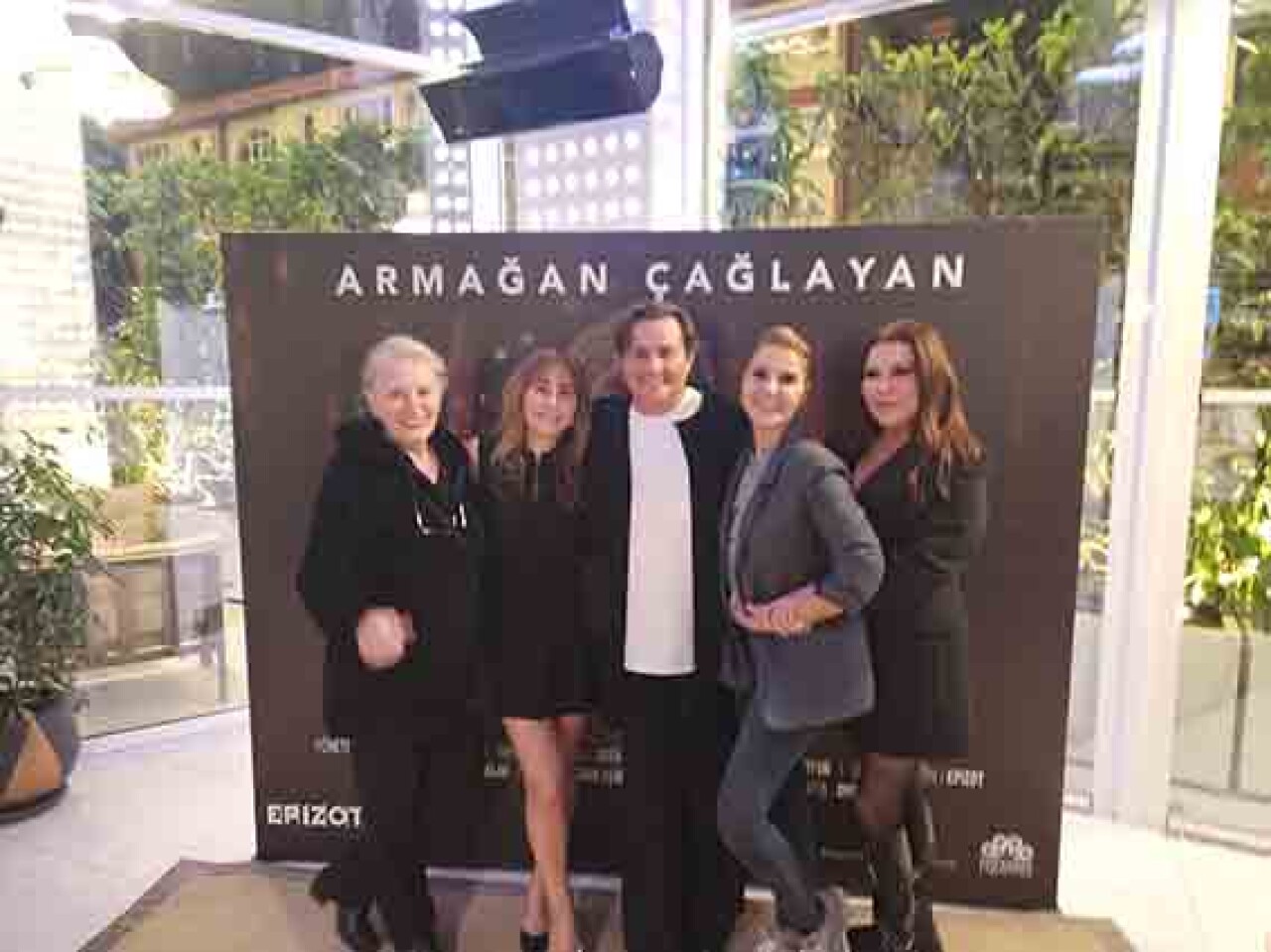 Armağan Çağlayan'ın galasına ünlü akını