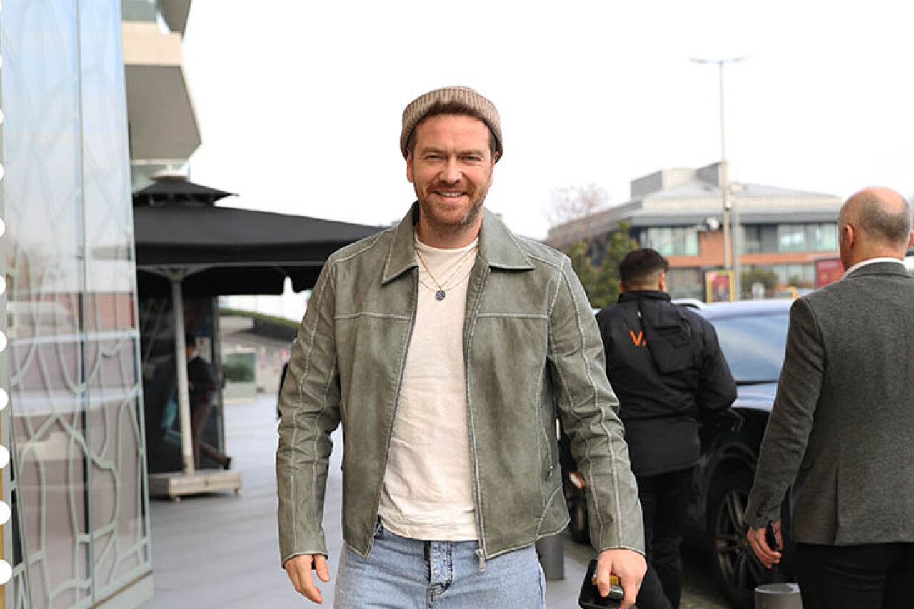 Engin Öztürk dizi setinden alışverişe koştu