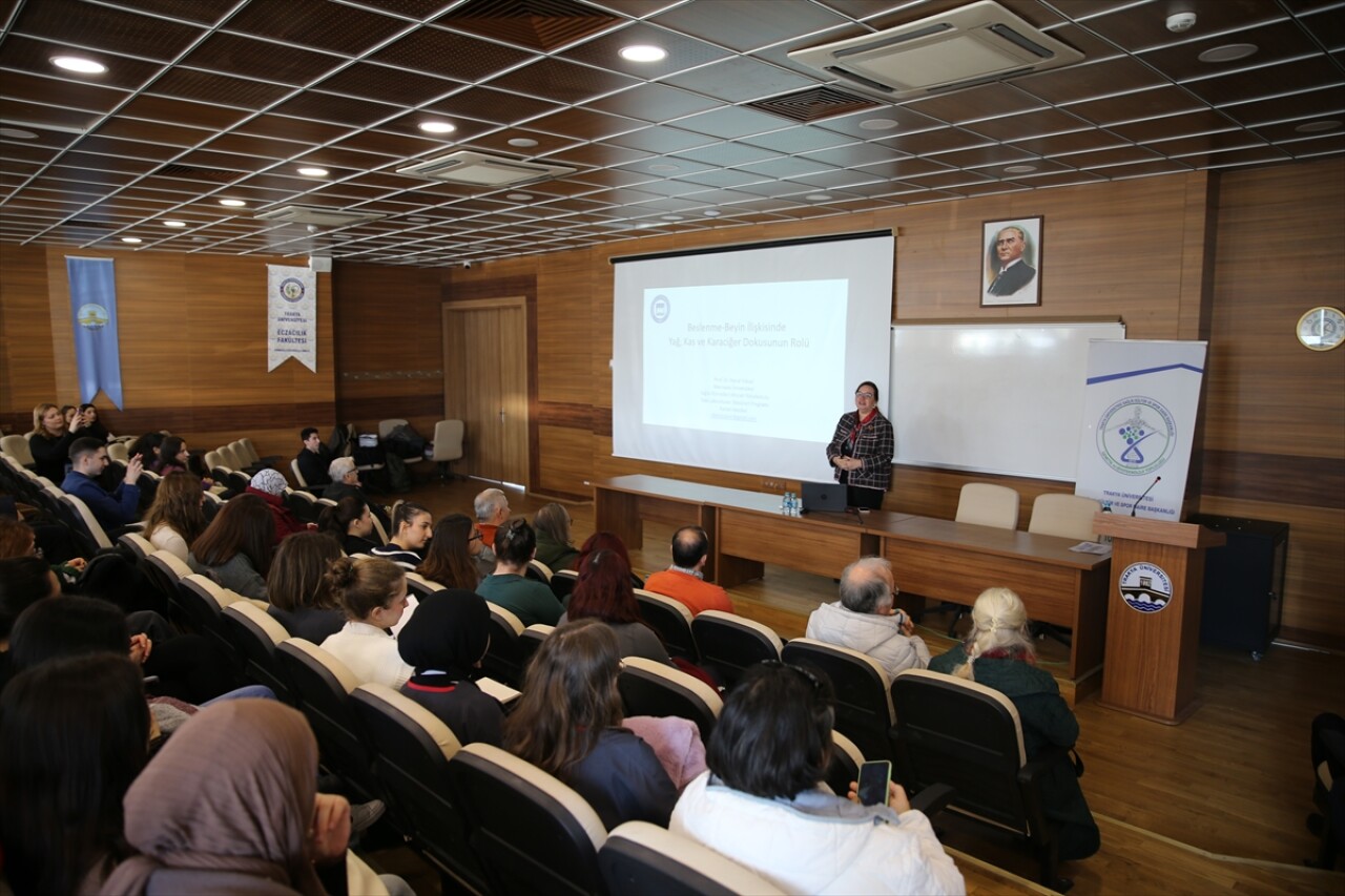 EDİRNE - Fast food tüketimi öğrenme bozukluklarına neden oluyor