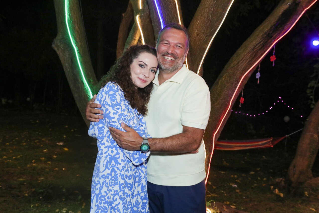 Ali Sunal ve Ezo Sunal ilk kez bir projede kamera karşısına geçti