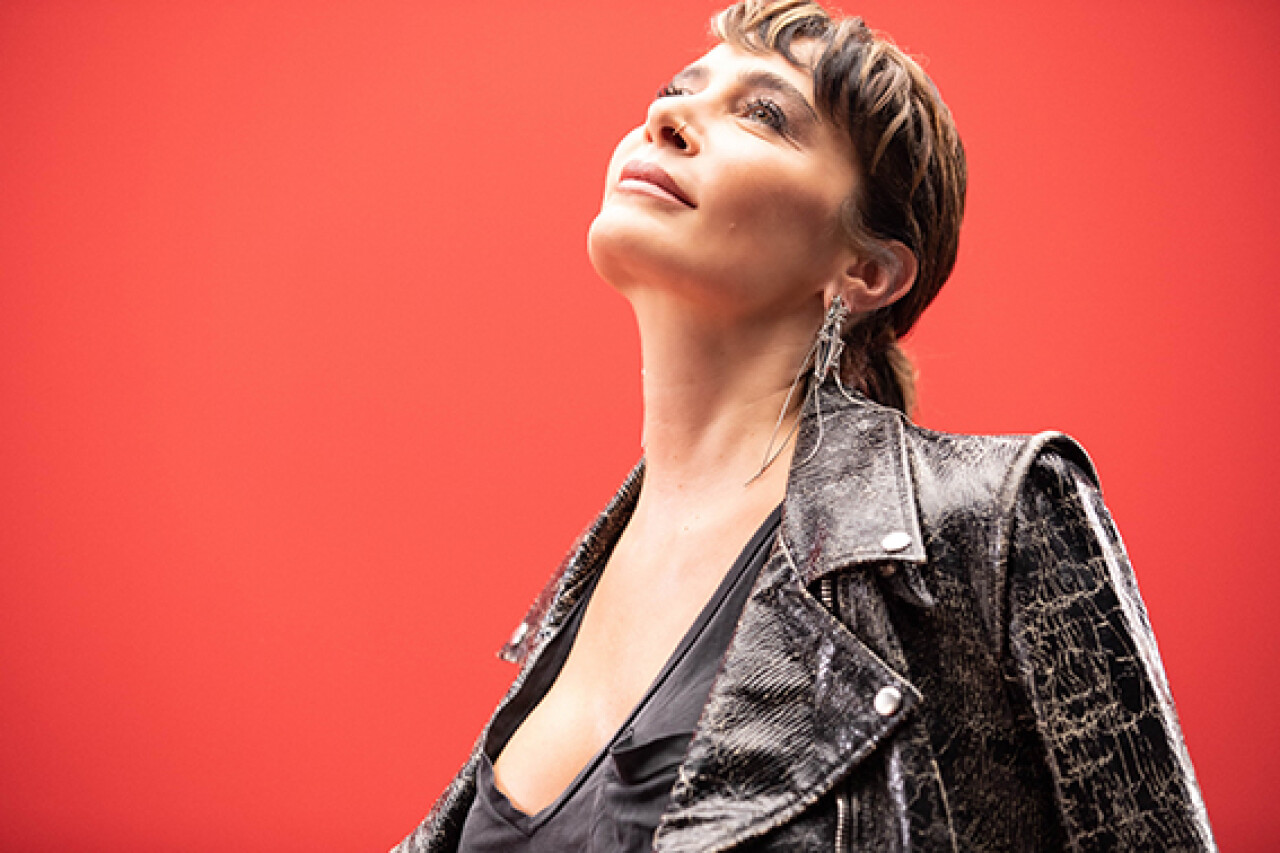 Sıla Gençoğlu’nun yeni şarkısı dijital platformlarda