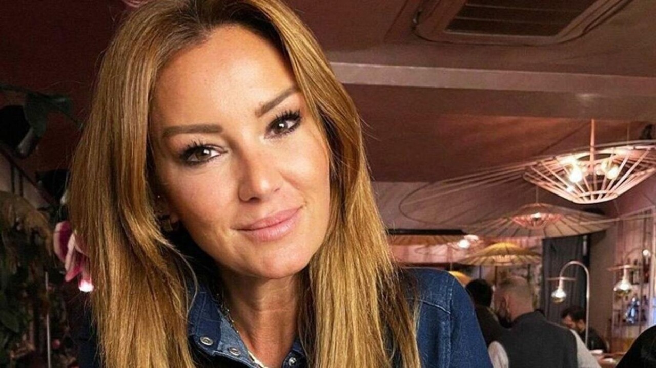 Pınar Altuğ Kimdir, Eşi Kim, Kaç Yaşında, Çocuğu Var Mı, Boyu Kilosu Kaç, Oynadığı Diziler, Hayatı ve Biyografisi