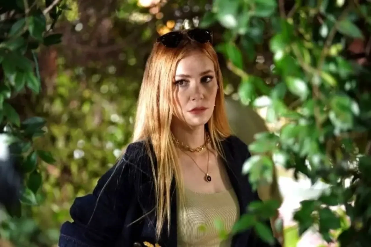 Ünlü oyuncu şokta: Elçin Sangu’ya mahkemeden ret: 2