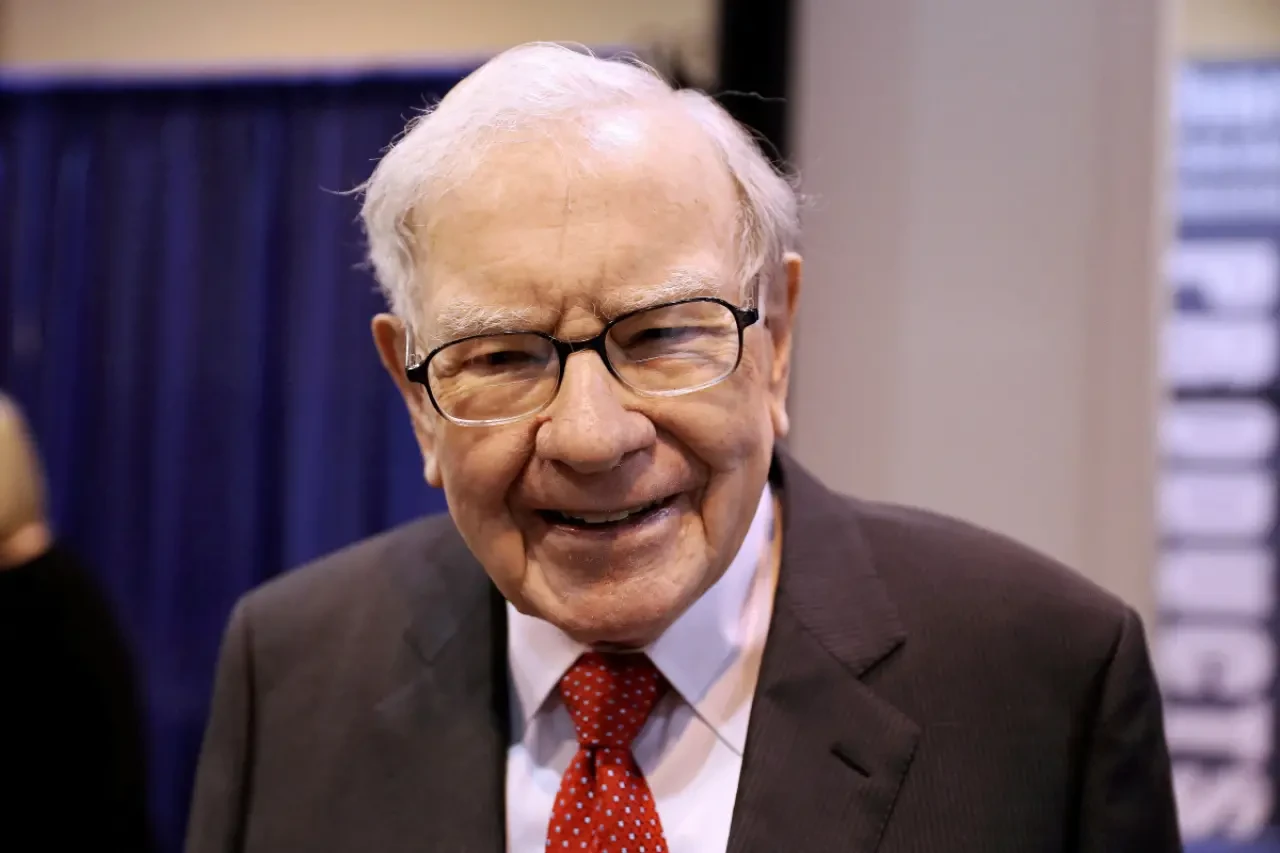 Warren Buffett Kimdir, Emekli Oldu Mu,  Serveti Ne Kadar, Kaç Yaşında, Hisseleri Nelerdir ve Servetini Kime Bağışladı