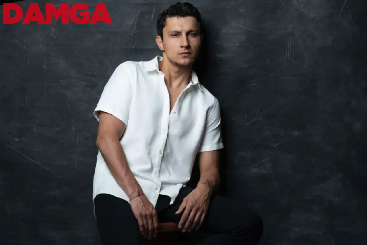 Uzak Şehir dizisi Şahin Albora Kimdir: Evli mi, Kaç Yaşında, Aslen Nerelidir?