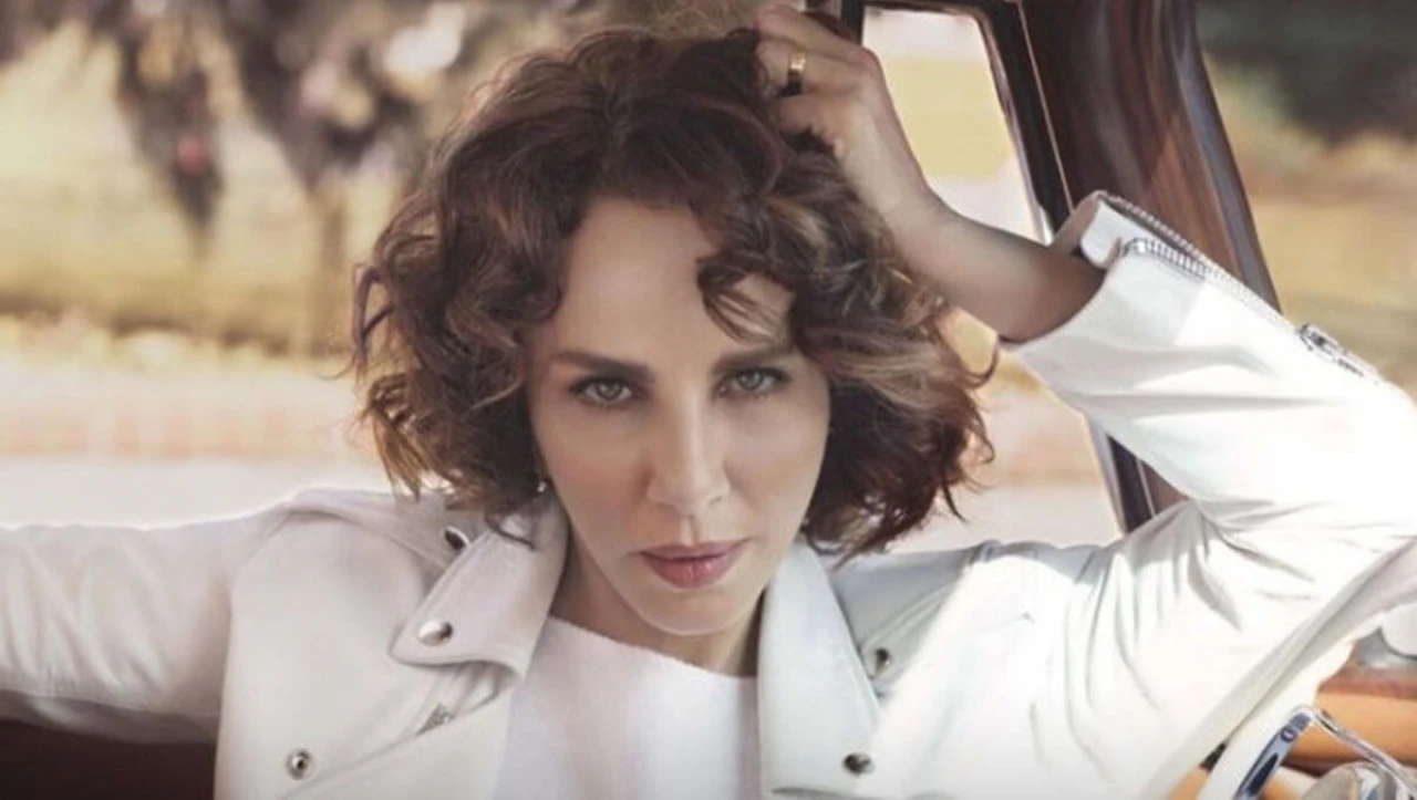 Sertab Erener Kimdir, Hayatı! Kiminle Evli, Eşi Kim, Kaç Yaşında, Nereli?