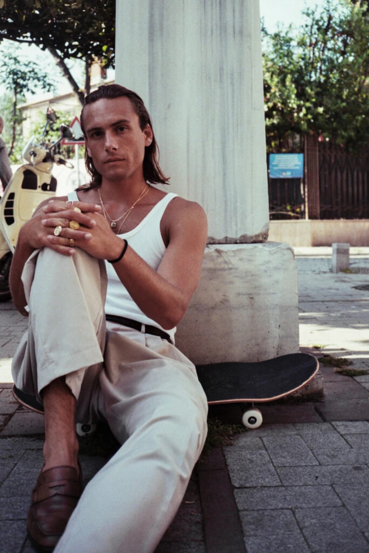 Rafael Cemo Çetin Kimdir? Dilan Çiçek Deniz ile Aşk İddiaları ve Ailesi İle Anılıyor