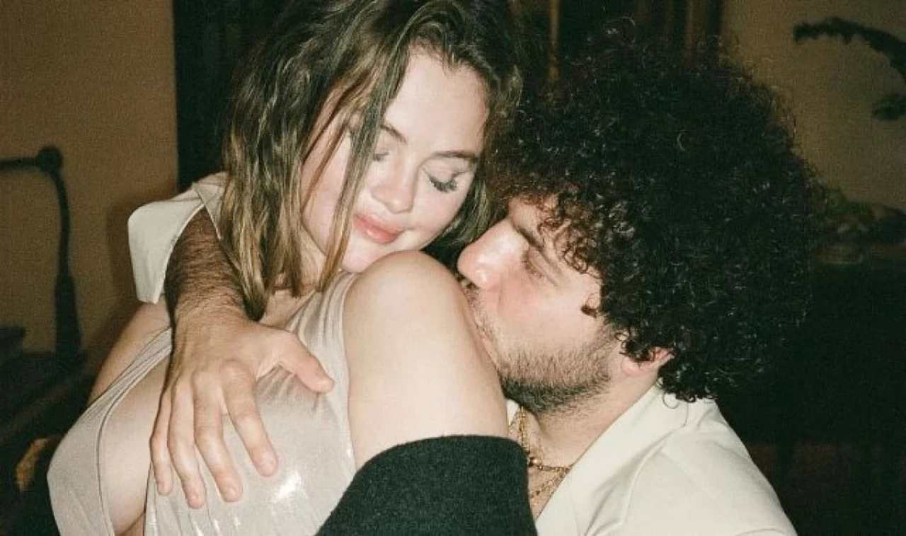 Selena Gomez Evleniyor Mu? Sevgilisi Benny Blanco Kimdir, Ne İş Yapıyor?
