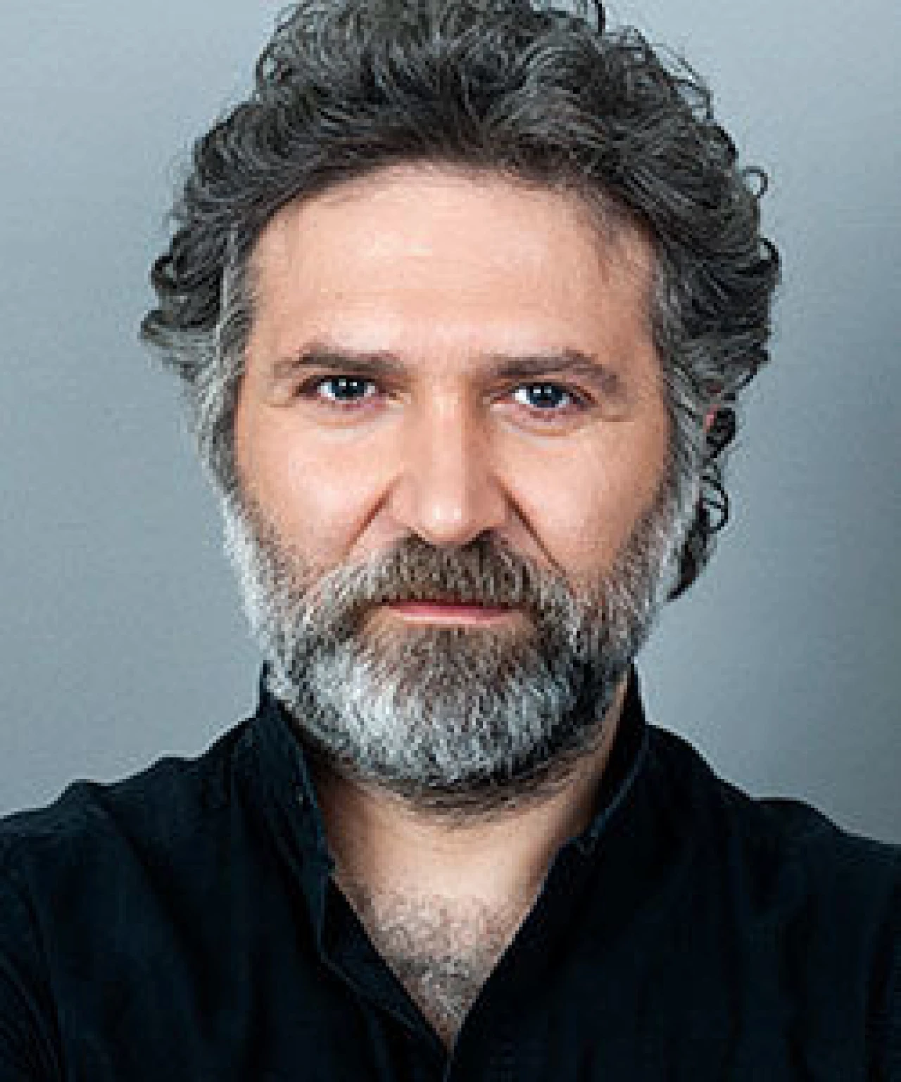 İbn-i Sina Dizisinde Kuşyar Rolüne Hayat Veren Burak Tamdoğan Kimdir, Kaç Yaşında, Nereli, Hangi Dizilerde Rol Aldı?