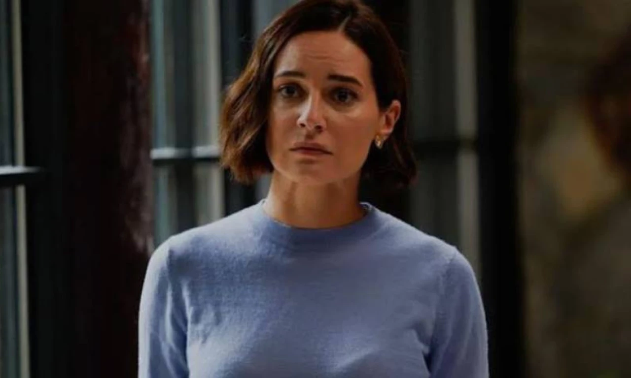 Adsız Aşıklar Dizisi İzlem Kimdir, Aslen Nereli, Kaç Yaşında, Evli mi, Sevgilisi? Rol Aldığı Diziler ve Hayatı!