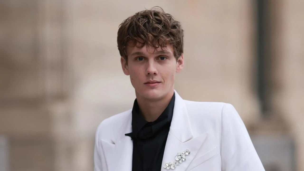 Wednesday Dizisinin Tyler Galpin’i Kimdir? Hunter Doohan’ın Yaşı, Kariyeri ve Özel Hayatı!