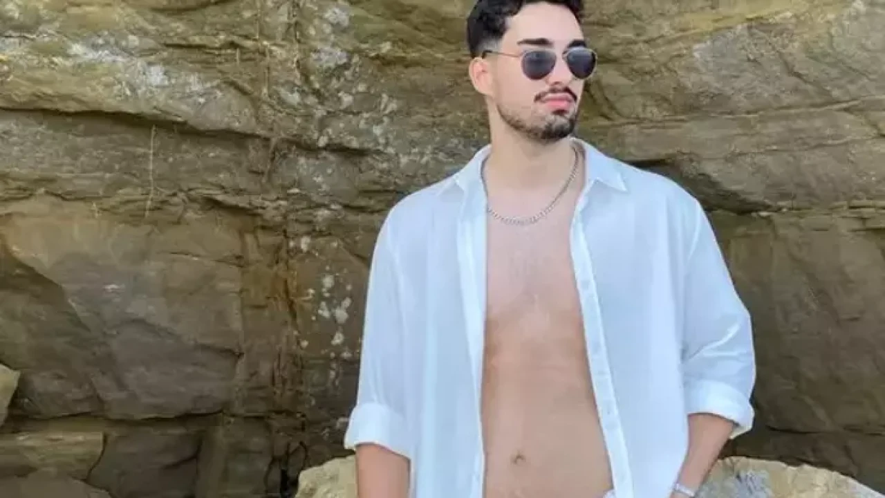 Survivor Adilhan Kimdir, Nereli, Kaç Yaşında, Mesleği, Ne İş Yapıyor?