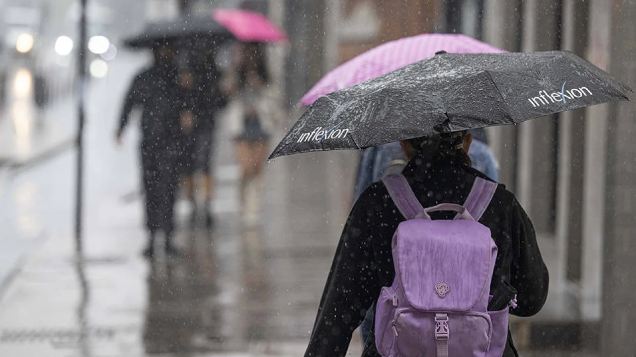Yağmura Hazır Olun! İstanbul’da Sağanak Yağışın Başlayacağı Tarih Açıklandı