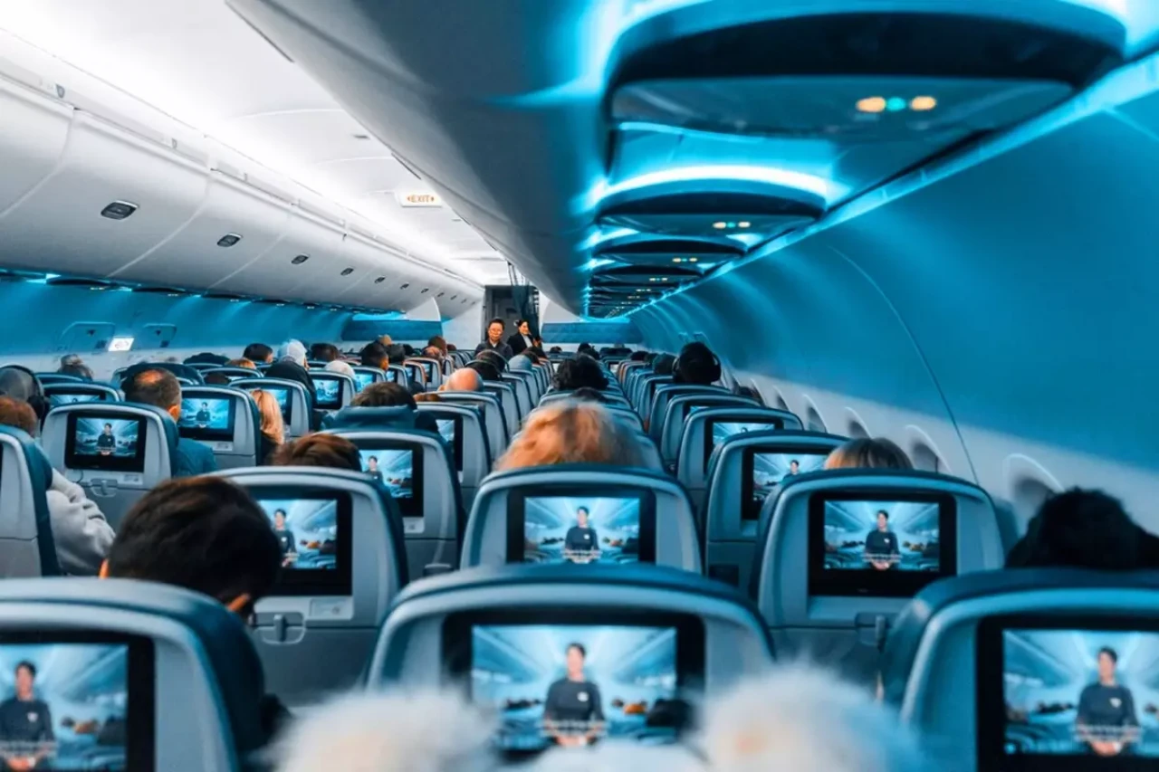 Uçaklarda Sigara İçmeye Son! 2025'te Uygulanacak 19 Bin 668 Liralık Ceza Yolcuları Şok Edecek