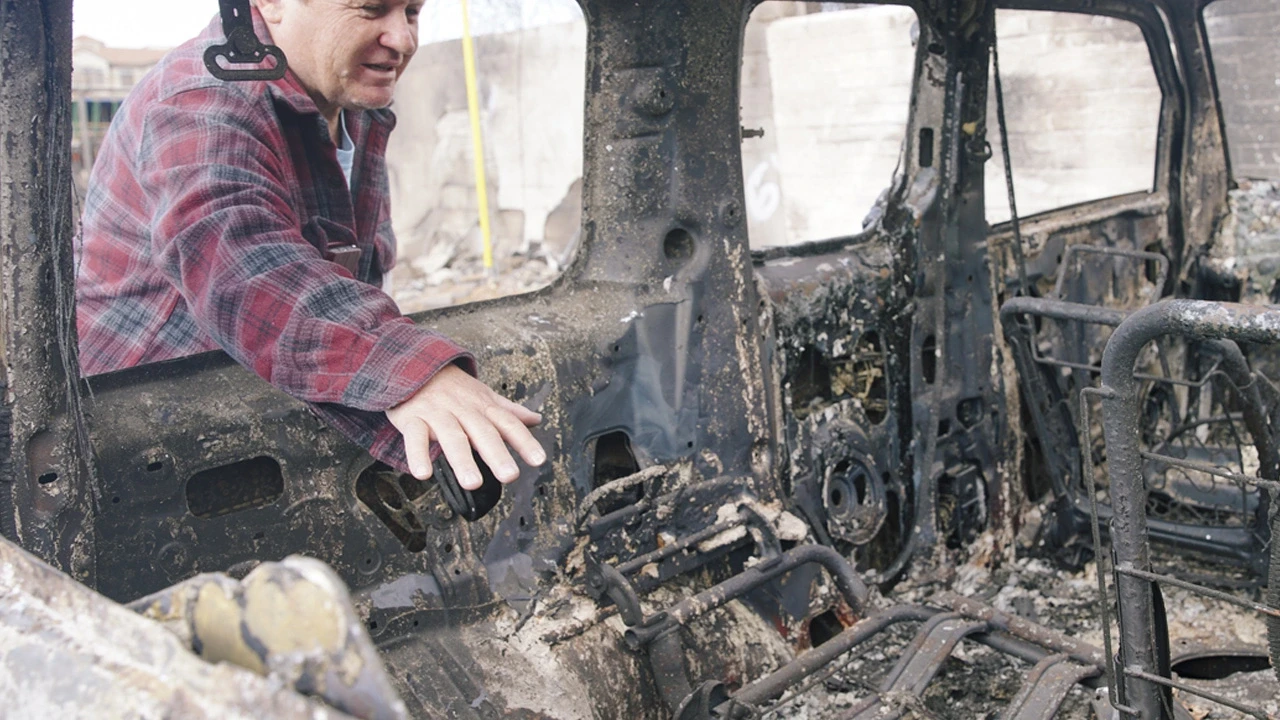 Los Angeles'ta yeni yangın çıktı! Birkaç saatte 2 bin hektarlık alana yayıldı