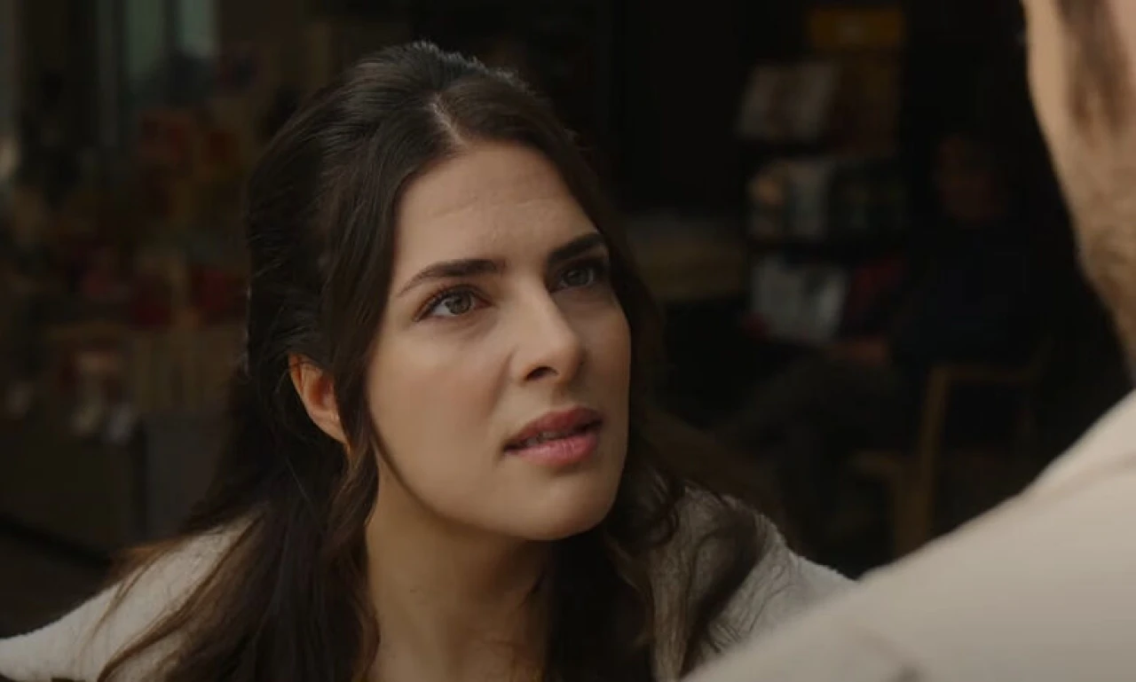 Zembilli Dizisi Gülnur Kimdir? Gerçek Adı? Melis Özçimen Nereli, Kaç Yaşında, Evli mi, Instagramı, Hayatı!