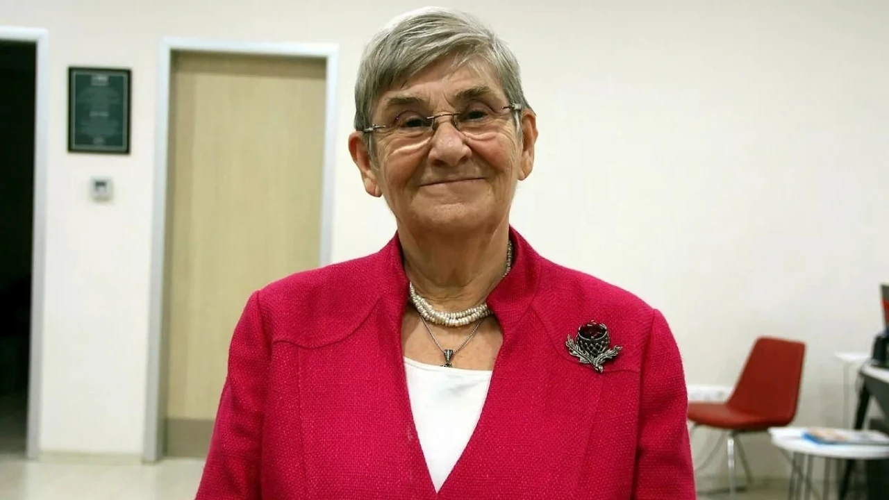 Canan Karatay Kimdir, Ne Doktoru, Meslekten Men Edildi Mi, Kaç Yaşında, Nereli, Evli Mi?