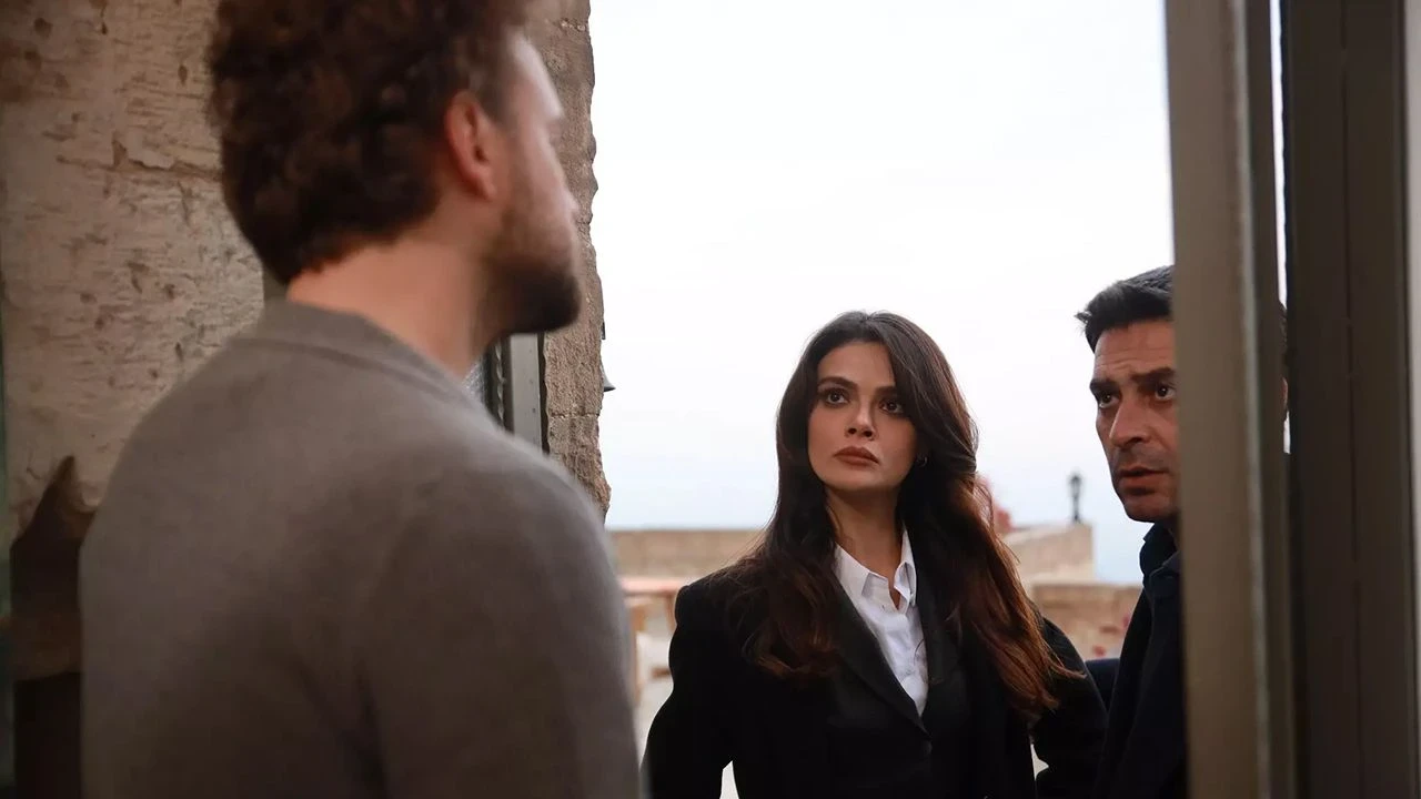 Uzak Şehir Dizisi 12. Bölüm Tanıtımı Çıktı Mı? Kanal D Uzak Şehir Fragmanı Nereden İzlenir?