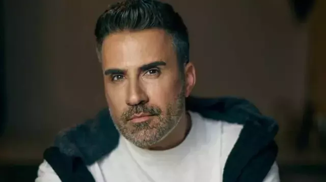 Şarkıcı Emrah Serveti Ne Kadar? Küçük Emrah'in Kaç Dairesi Var? Gayrimenkul İmparatorluğu