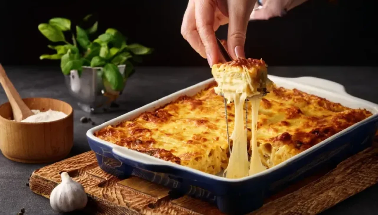 Lezzetiyle Gönülleri Fethedecek: Kaşarlı Beşamel Soslu Fırın Makarna Nasıl Yapılır, Malzemeler Neler?