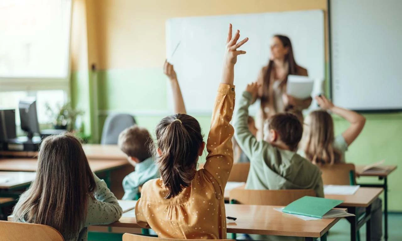 MEB 2025 2. Yarıyıl Ne Zaman Başlıyor, 2025 15 Tatil Ne Zaman Bitiyor?