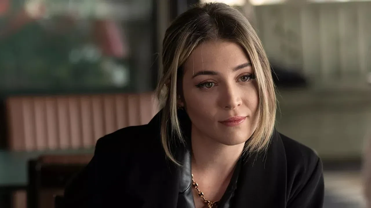 Deniz Işın Kimdir, Nereli, Kaç Yaşında, Boyu, Kilosu, Evli Mi, Ne İş Yapar, Hayatı