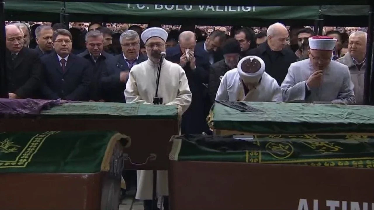 Cumhurbaşkanı Erdoğan, Bolu’daki Büyük Yangın Felaketinde Taziye Mesajı Verdi