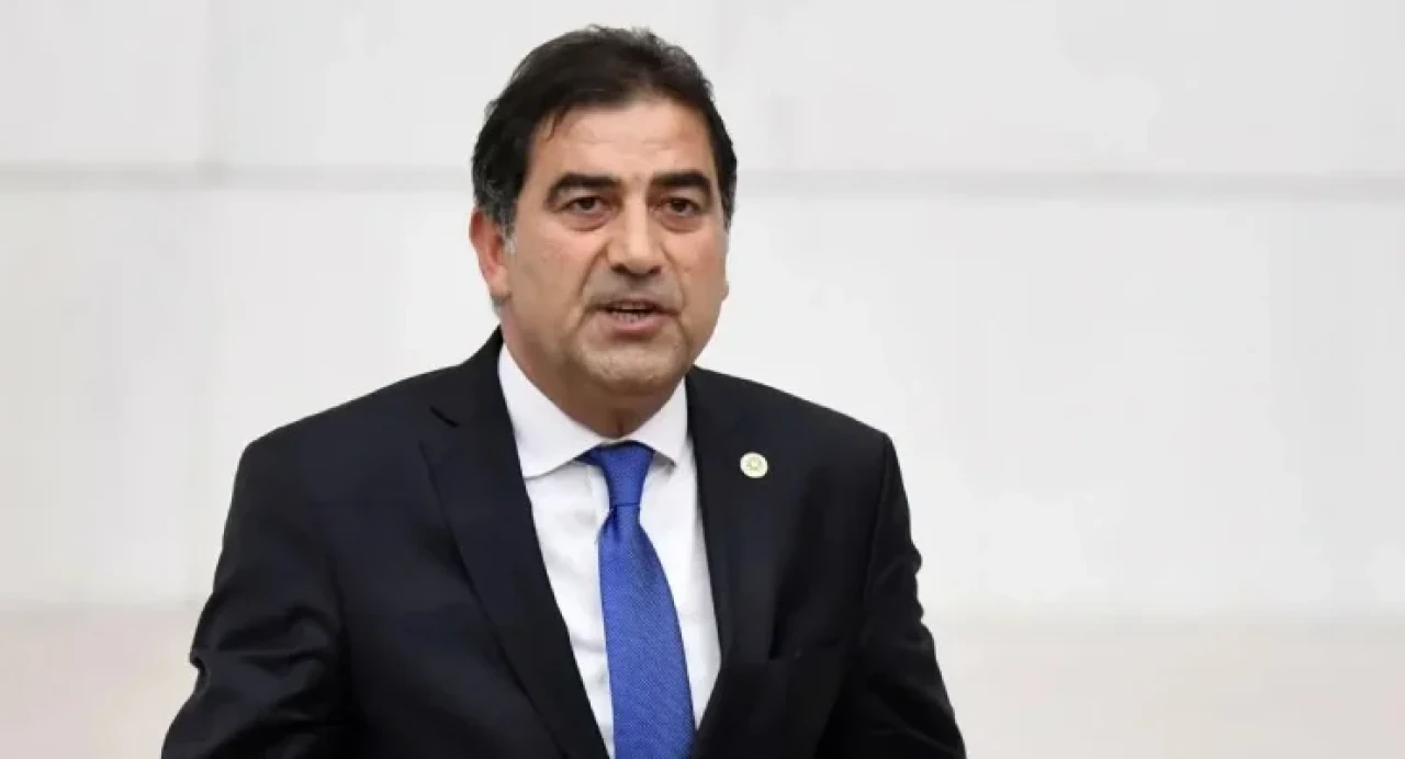 Ünal Karaman Kimdir, Hangi Partiden, Neden İstifa Etti?