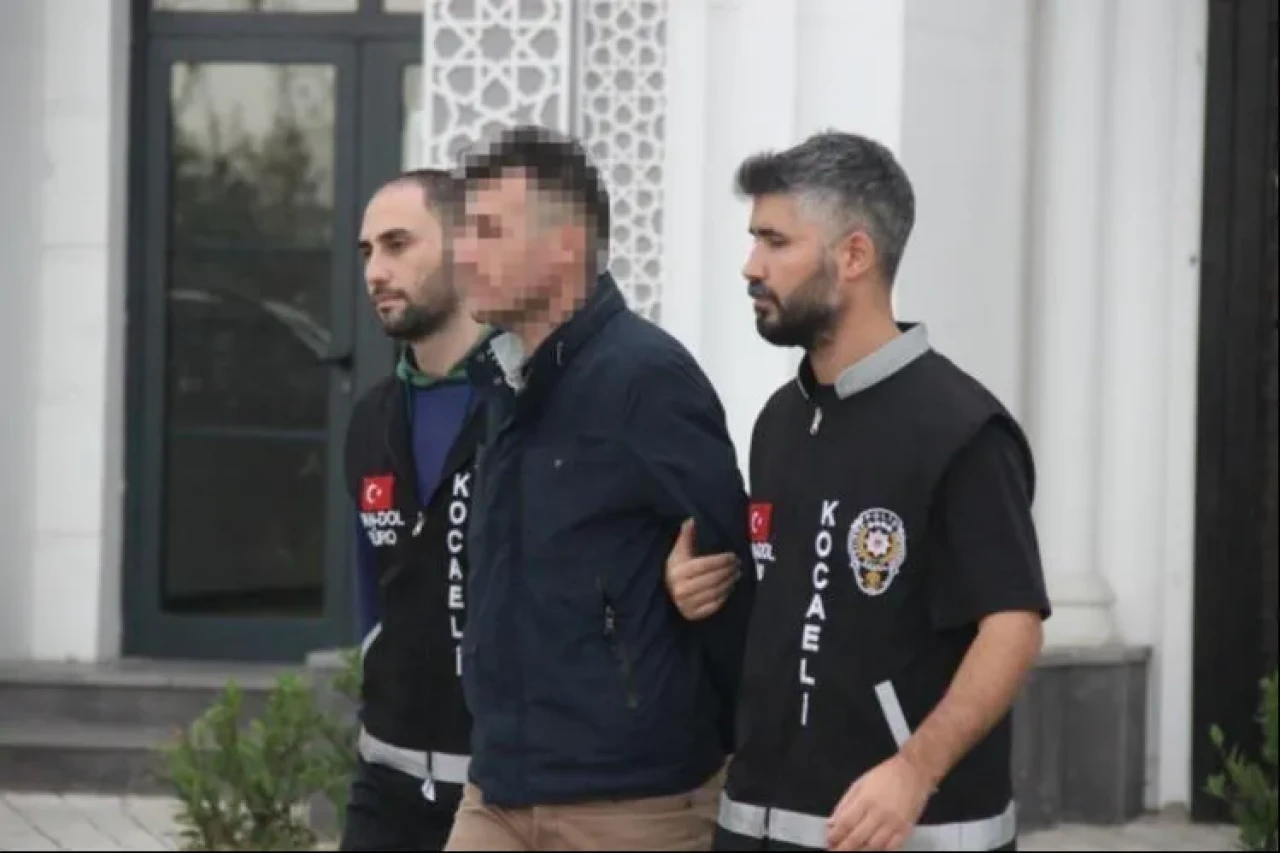 Ünlü işadamı için vahşi plan: Halıya sar, parçala, erit!