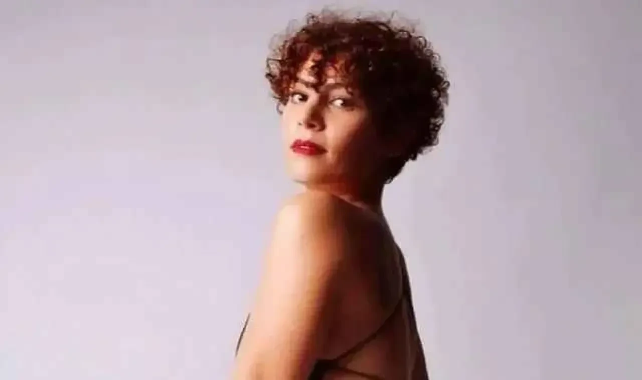 Sevim Erdoğan Kimdir, Sevgilisi Kim? Kızılcık Şerbeti’nin Leman’ı Hakkında Bilmeniz Gerekenler