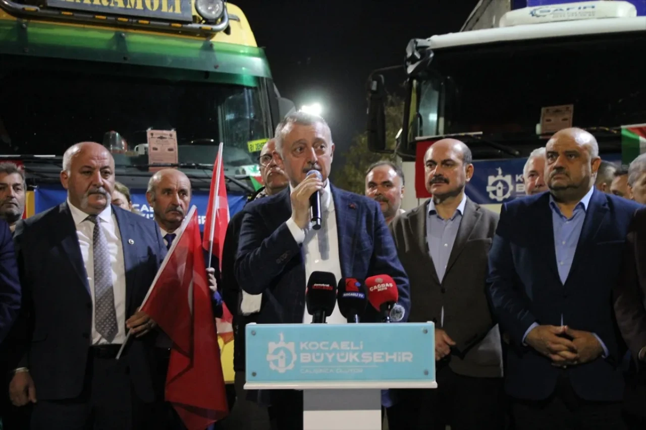 Kocaeli’den Gazze’ye giden iyilik kervanı dualarla uğurlandı