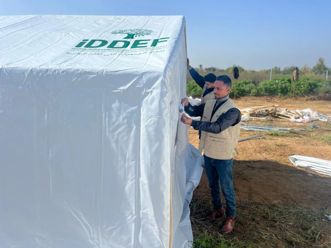 İDDEF, Gazze’ye 500 çadır ulaştırdı: Barınma yardımları başladı