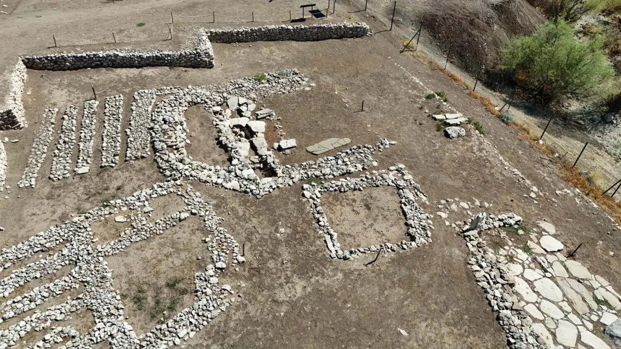 Tarihteki ilk musalla taşı 12 bin yıl öncesine uzanıyor!