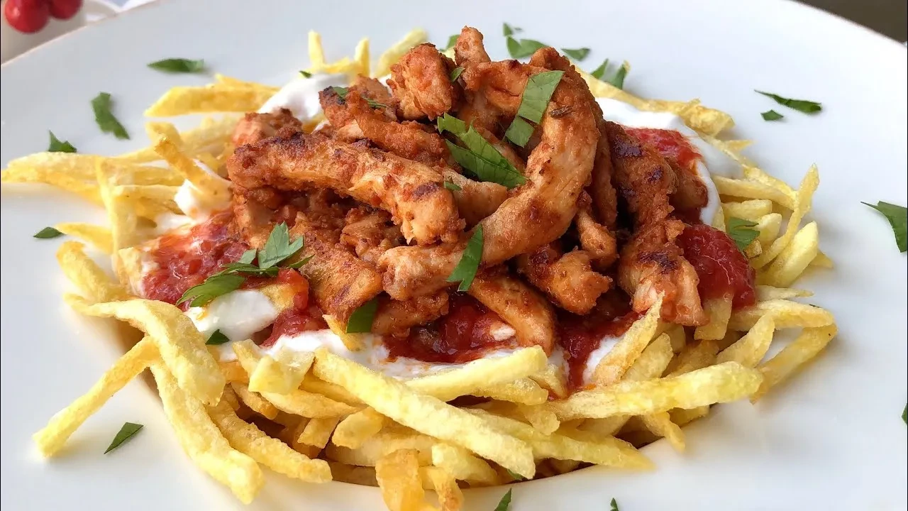 Dakikalar içinde hazırlanan efsane lezzet: Tavuk Çökertme sırrı bu tarifte saklı!