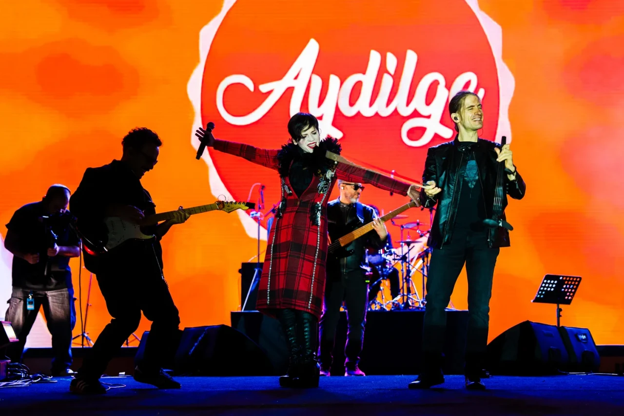 Aydilge'den Malatya Kültür Yolu Festivali'nde Filistin'e duygusal destek mesajı