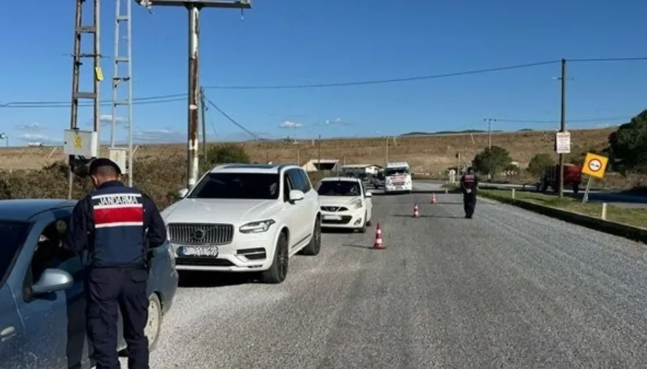 Aydın’da Jandarmadan gece yarısı operasyonu: 729 noktada şüpheli hareketlilik tespit edildi!