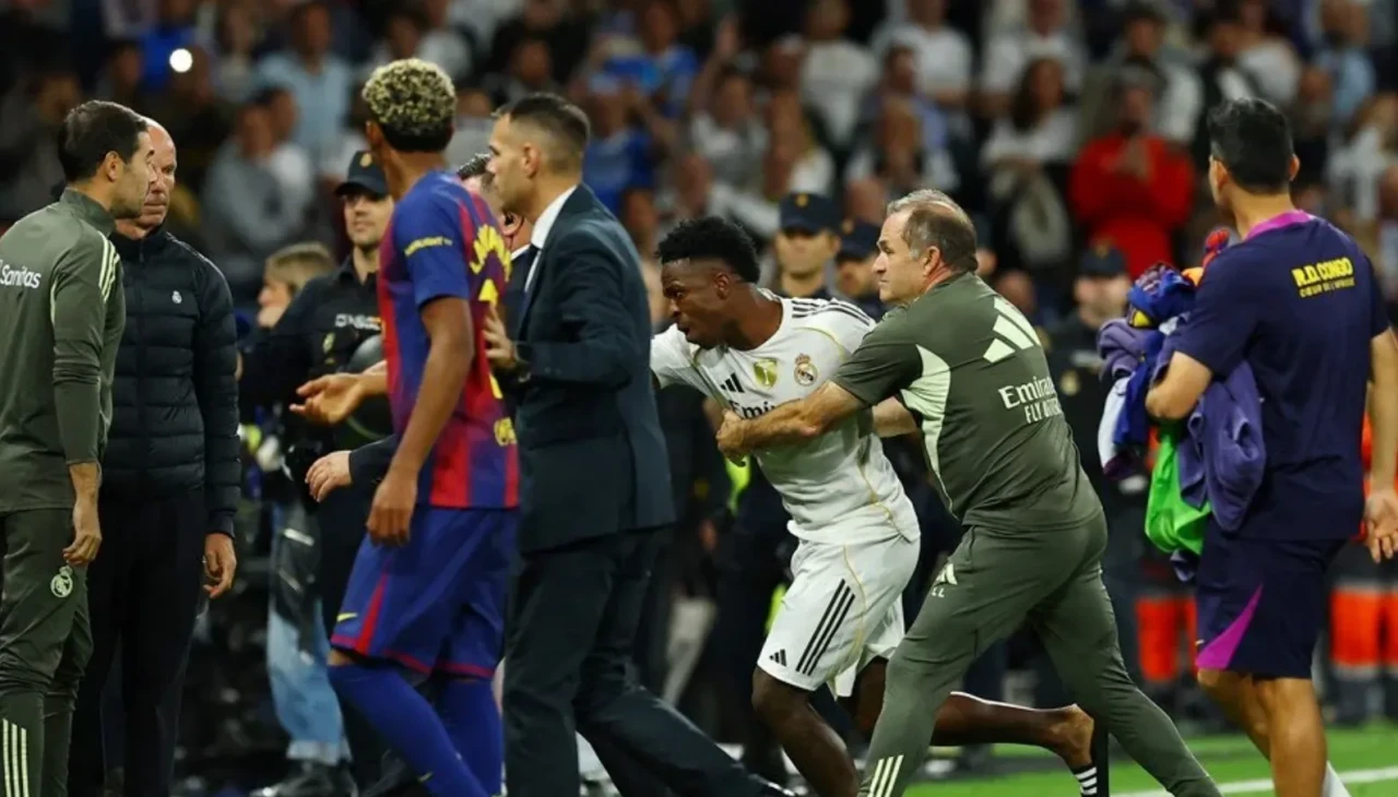 El Clasico’da saha sadece futbol için değildi: Vinicius ile Lamine Yamal arasında gerginlik!
