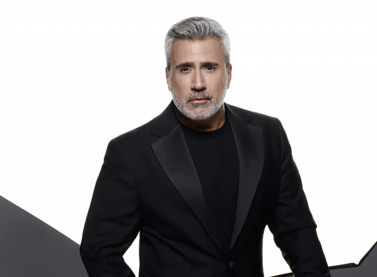 Emrah sahnelere dönüyor: Arabesk yeniden hayat buluyor